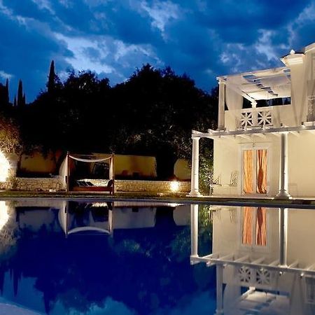 Castello Di Vista Hotel Ипсос Екстериор снимка